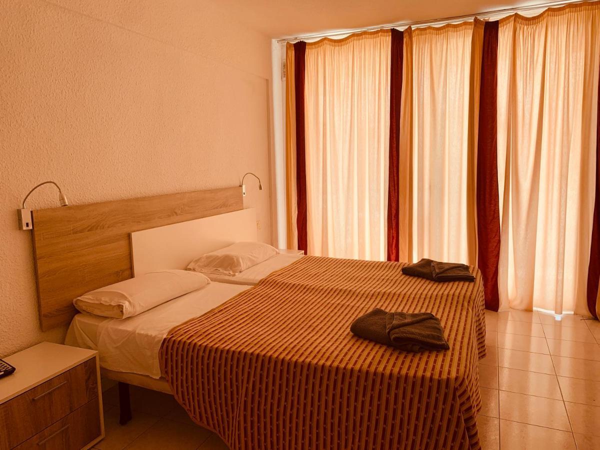 Pondemar Apartaments Vistas Playa Feñabe מראה חיצוני תמונה