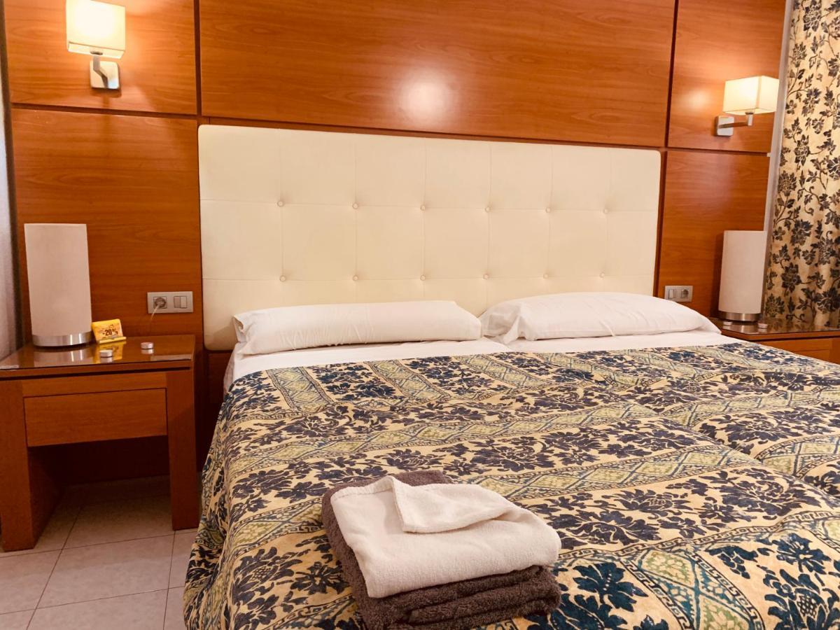 Pondemar Apartaments Vistas Playa Feñabe מראה חיצוני תמונה